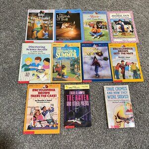 Scholastic and apple fiction paperbacks. Lot of 11. Great condition. 1990's.